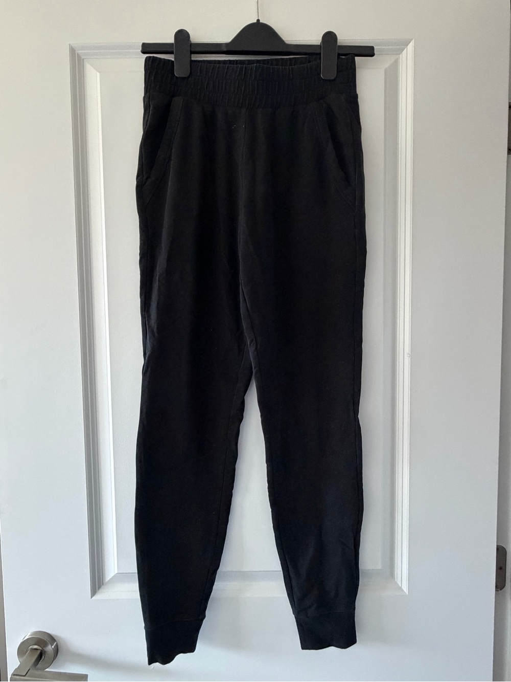 ALO Yoga Black Jogger Pants - Casual Elastic Waist